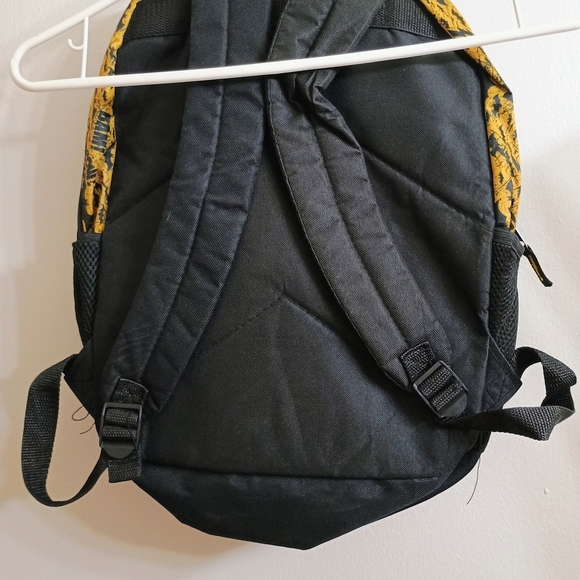 Batman Black and Yellow Kids Backpack - Picture 3 of 4